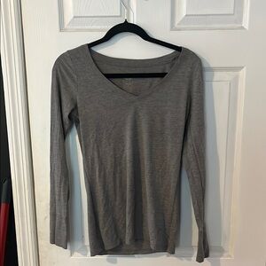 Mossimo Supply Co. Gray Fitted Long Sleeve Blouse